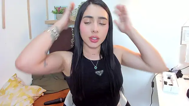Snapshot of isabella_jade chatting on March 11, 2025, 10:31 pm isabella jade online show from March 11, 2025, 10:31 pm