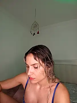 ASHLEY BLAIR online show from February 5, 2026, 7:43 pm