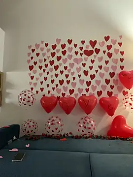 Nicole-Ray online show from February 15, 2026, 3:22 pm