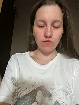 Nicole-Ray online show from May 4, 2026, 5:00 am