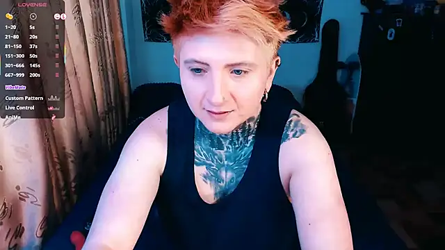 Marieblueeyes online show from October 30, 2025, 9:22 pm