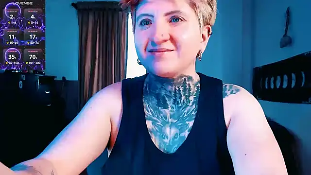 Marieblueeyes online show from November 14, 2025, 9:51 pm