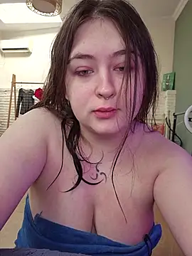 Yammy Yumi online show from June 26, 2026, 2:23 pm