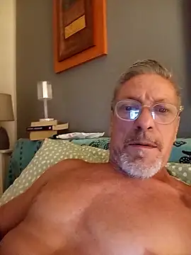 Snapshot of Riccardoitaliano@xh chatting on May 29, 2026, 9:43 pm Riccardoitalianoxh online show from May 29, 2026, 9:43 pm