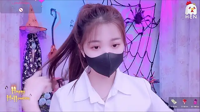 hen237 online show from October 31, 2025, 10:27 pm