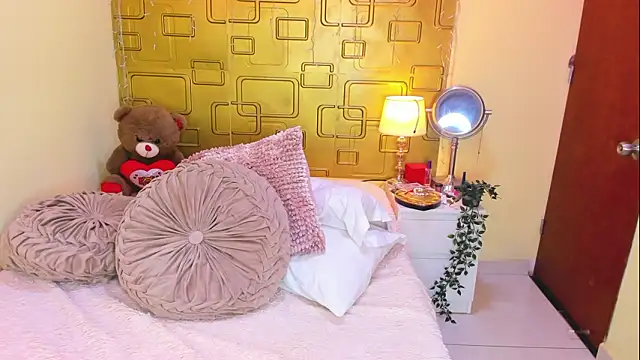 Snapshot of Julia_Haye chatting on March 21, 2026, 8:30 am Julia Haye online show from March 21, 2026, 8:30 am