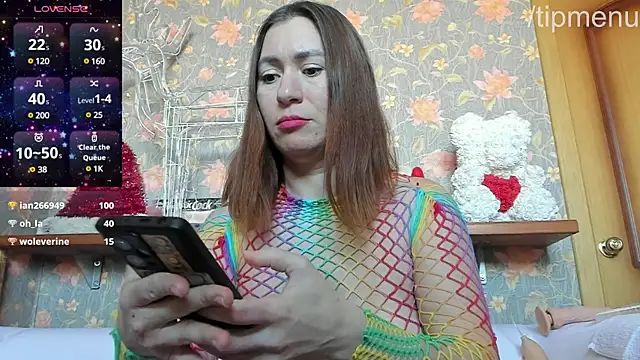Snapshot of SophieBush chatting on February 25, 2025, 10:37 am SophieBush online show from February 25, 2025, 10:37 am