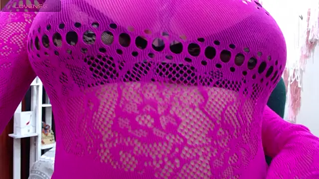 Tefanny Arias online show from October 16, 2025, 12:52 am