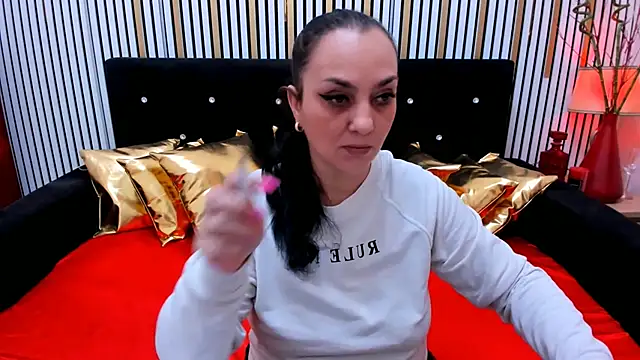 kattsuunnyy online show from January 19, 2026, 5:11 am