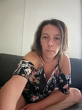 Oriane Jackson online show from July 17, 2026, 10:34 am