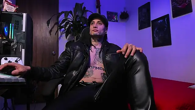 Snapshot of Ryuk_it chatting on November 14, 2025, 3:48 pm Ryuk it online show from November 14, 2025, 3:48 pm