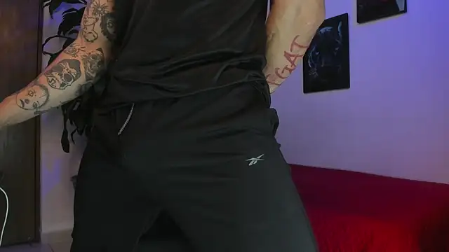 Snapshot of Ryuk_it chatting on October 8, 2025, 1:45 pm Ryuk it online show from October 8, 2025, 1:45 pm