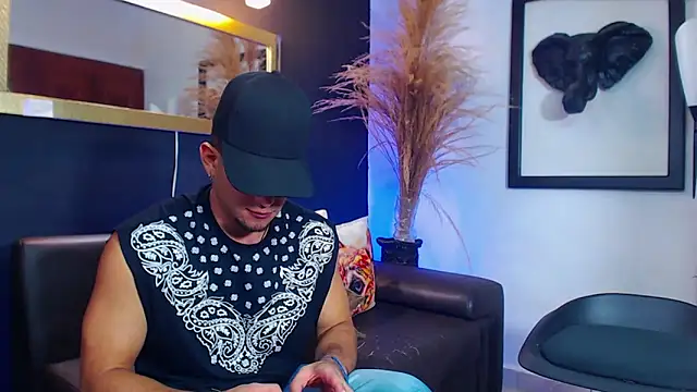 Markboyl online show from October 14, 2025, 3:23 pm