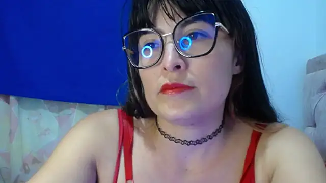 Alexandrasaenz online show from May 12, 2026, 10:49 pm