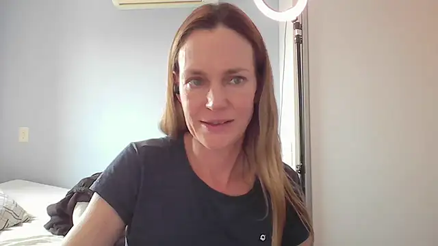 Annylove1 online show from December 5, 2025, 5:00 pm