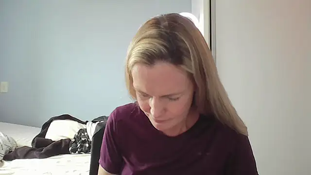 Snapshot of Annylove1 chatting on February 2, 2026, 4:50 pm Annylove1 online show from February 2, 2026, 4:50 pm