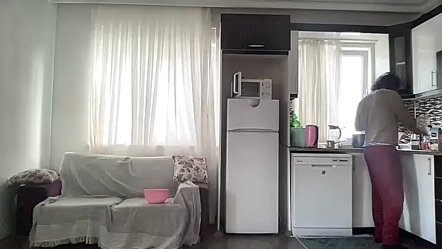 ALPHANDRE online show from October 20, 2025, 6:26 am