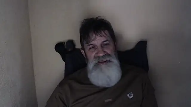 Snapshot of AlexNudo chatting on May 20, 2026, 5:21 pm AlexNudo online show from May 20, 2026, 5:21 pm