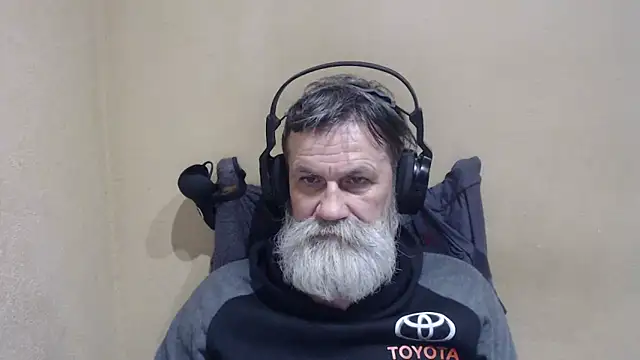 Snapshot of AlexNudo chatting on February 13, 2026, 8:03 am AlexNudo online show from February 13, 2026, 8:03 am