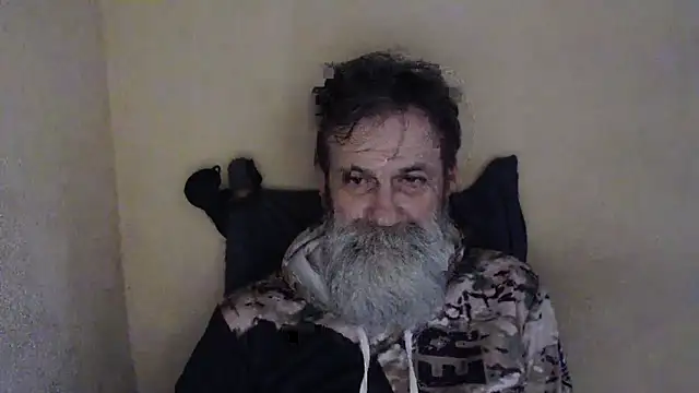 Snapshot of AlexNudo chatting on May 26, 2026, 7:28 am AlexNudo online show from May 26, 2026, 7:28 am
