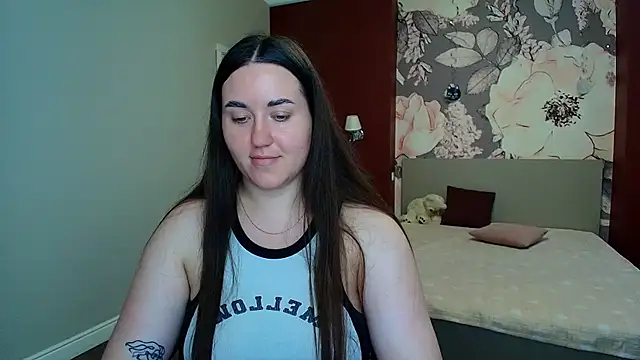 Snapshot of Roxie_Bradley chatting on July 16, 2026, 6:54 am Roxie Bradley online show from July 16, 2026, 6:54 am