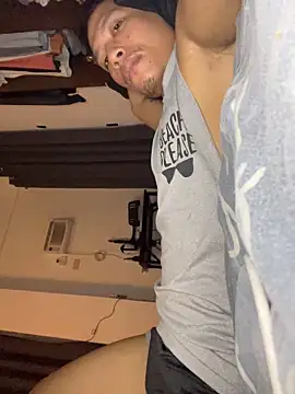 xlovercum online show from February 10, 2026, 5:56 pm