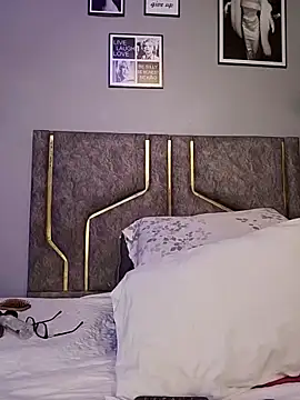 Snapshot of haileystone chatting on February 15, 2026, 12:26 pm haileystone online show from February 15, 2026, 12:26 pm