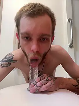 Snapshot of ThatTattooedGuy chatting on June 21, 2026, 7:03 am ThatTattooedGuy online show from June 21, 2026, 7:03 am