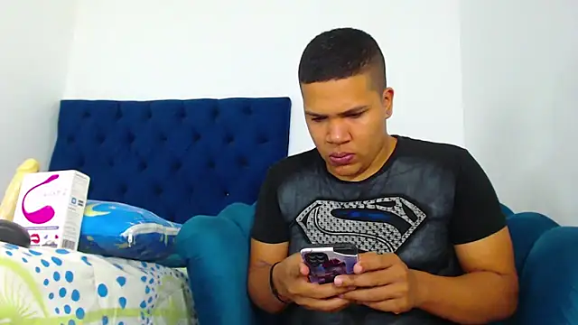 StevanHouston online show from January 4, 2025, 2:04 pm