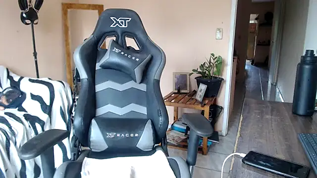 OliviaRojas online show from January 16, 2025, 2:08 pm