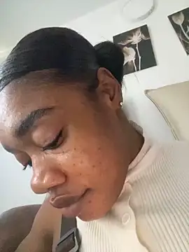 Snapshot of _yisela_ chatting on March 22, 2026, 9:49 pm yisela online show from March 22, 2026, 9:49 pm