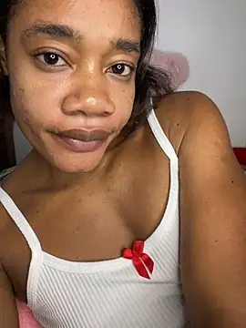  yisela  online show from May 28, 2026, 4:09 am