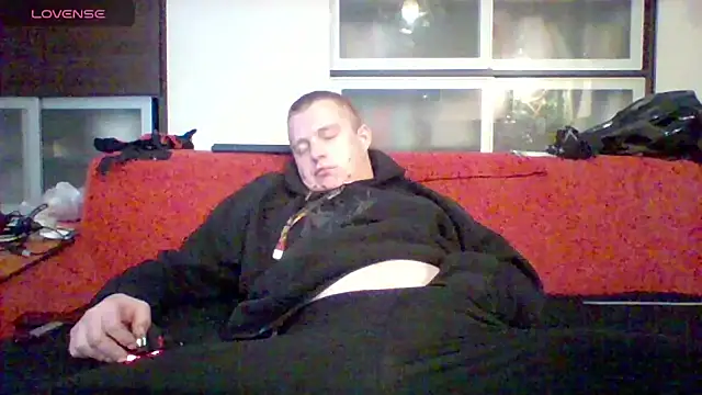 Matttthees online show from November 23, 2025, 6:29 pm