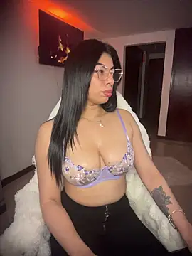 Miaparkerss  online show from March 1, 2026, 9:37 pm