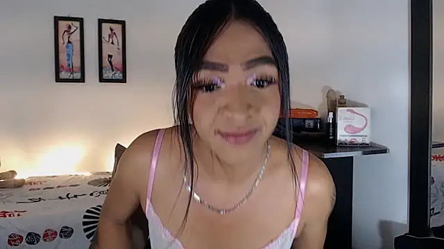 sofiaxdollxxx online show from May 8, 2026, 6:28 am