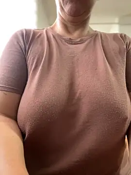 sweetmystery1 online show from September 29, 2025, 12:00 pm