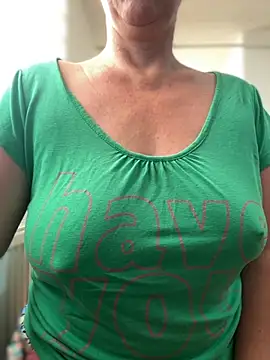 sweetmystery1 online show from September 27, 2025, 3:29 pm