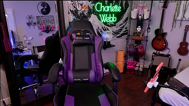 Snapshot of CharletteWebb chatting on November 23, 2025, 1:48 am CharletteWebb online show from November 23, 2025, 1:48 am