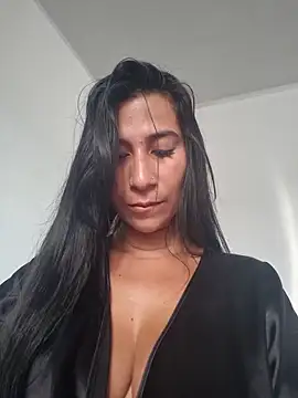 Snapshot of lady-rosse chatting on March 14, 2025, 9:00 pm lady-rosse online show from March 14, 2025, 9:00 pm