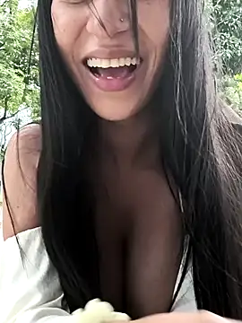 Snapshot of lady-rosse chatting on January 31, 2025, 6:03 pm lady-rosse online show from January 31, 2025, 6:03 pm