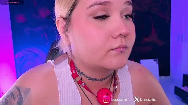 Snapshot of Laura_takint chatting on January 15, 2026, 7:28 pm Laura takint online show from January 15, 2026, 7:28 pm