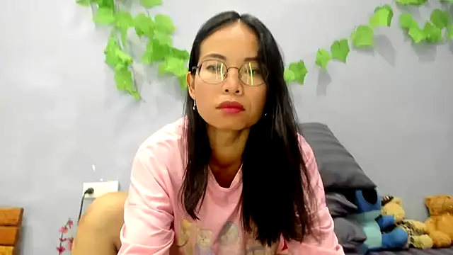 loveley jenny online show from November 4, 2025, 7:23 am