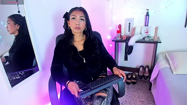 Tracy lambo online show from October 13, 2025, 1:23 pm