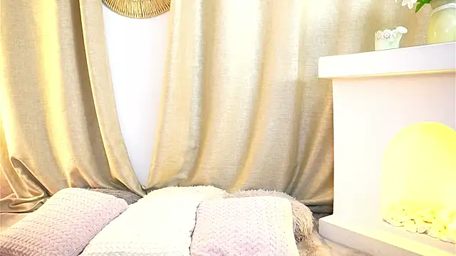 Snapshot of Valeriestyle chatting on May 25, 2026, 4:34 am Valeriestyle online show from May 25, 2026, 4:34 am