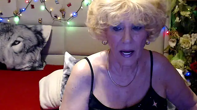 HappyWomanOn online show from May 27, 2026, 9:16 am