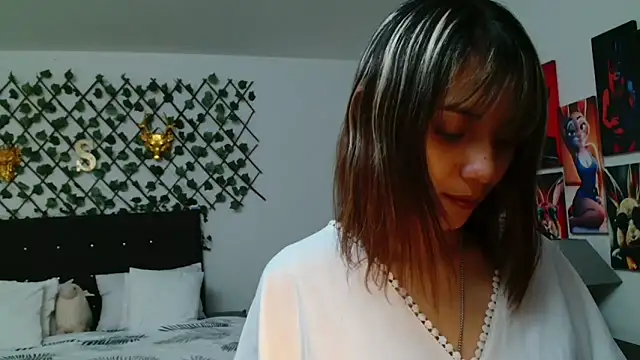 Snapshot of Pinkye_skarlet chatting on May 4, 2026, 8:11 pm Pinkye skarlet online show from May 4, 2026, 8:11 pm