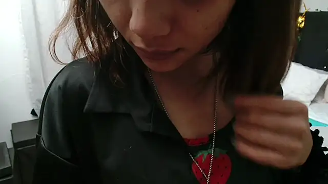 Snapshot of Pinkye_skarlet chatting on June 25, 2026, 7:13 am Pinkye skarlet online show from June 25, 2026, 7:13 am