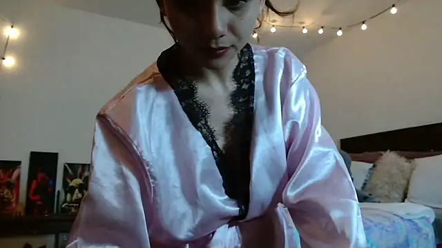 Pinkye skarlet online show from February 2, 2025, 7:52 am