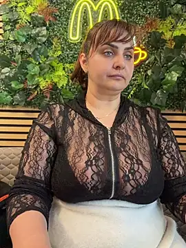 AnneKane online show from April 15, 2026, 8:20 am