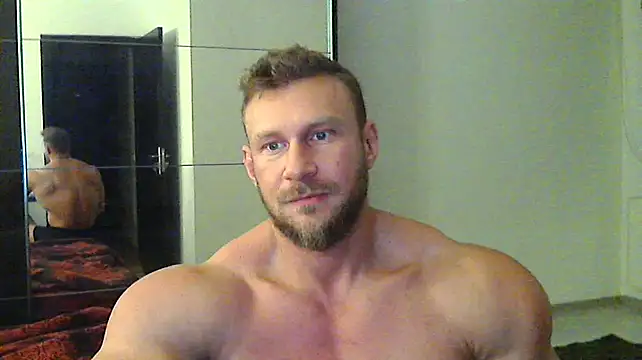 Snapshot of muscularkevin chatting on December 3, 2024, 2:44 pm muscularkevin online show from December 3, 2024, 2:44 pm